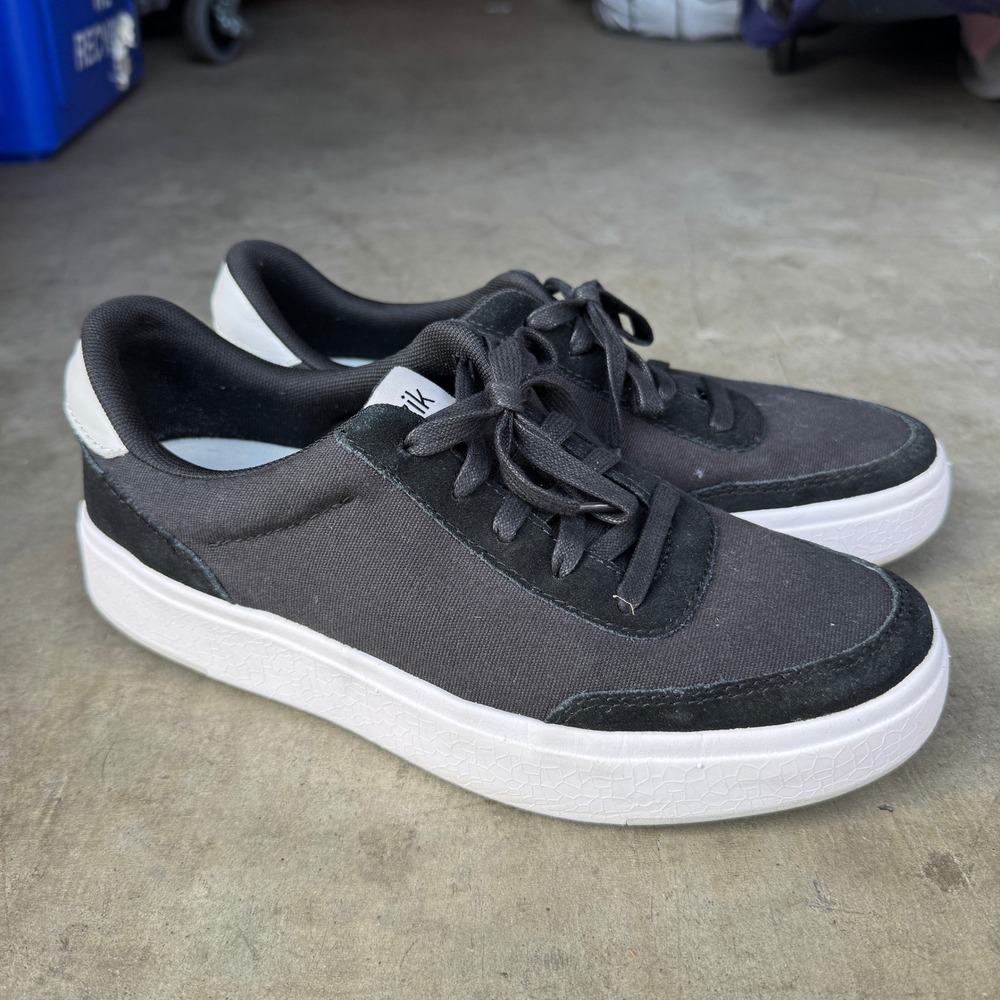 Kizik Prague Mens 7.5 W 9 Black White HandsFree Slip On Canvas Suede Sneakers